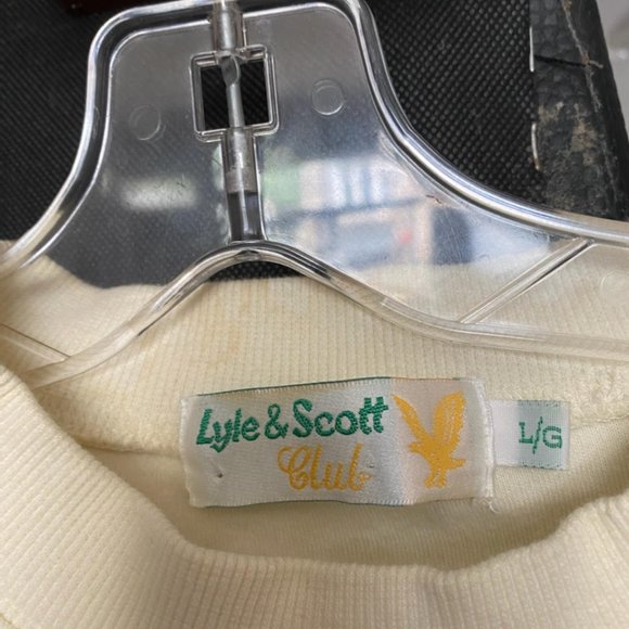 GOLF PLAYER EMBROIDERY LYLE & SCOTT T-SHIRT - Picture 3 of 3